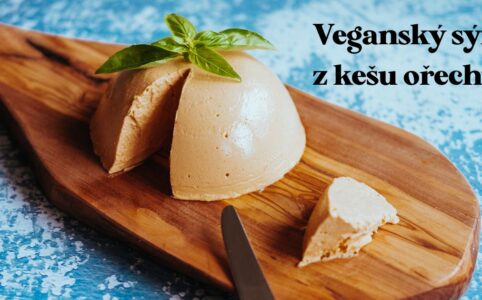 Pokud hledáte alternativu k sýrům nebo zkrátka chcete zkusit něco jiného, určitě si náš veganský sýr z kešu oříšků zamilujete.