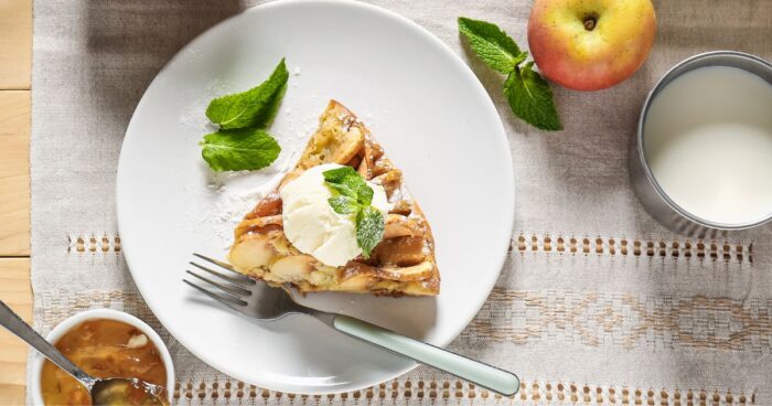 V Americe je apple pie - jablečný koláč často doprovázen vanilkovým krémem nebo zmrzlinou.