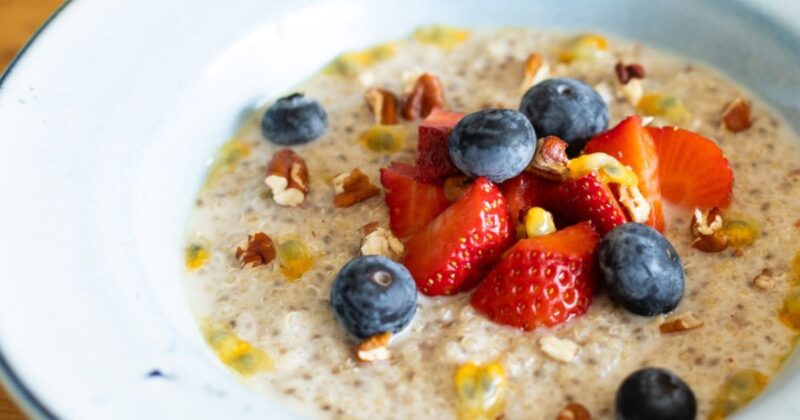 Quinoa na sladko: Dokonalá snídaňová kaše z quinoy