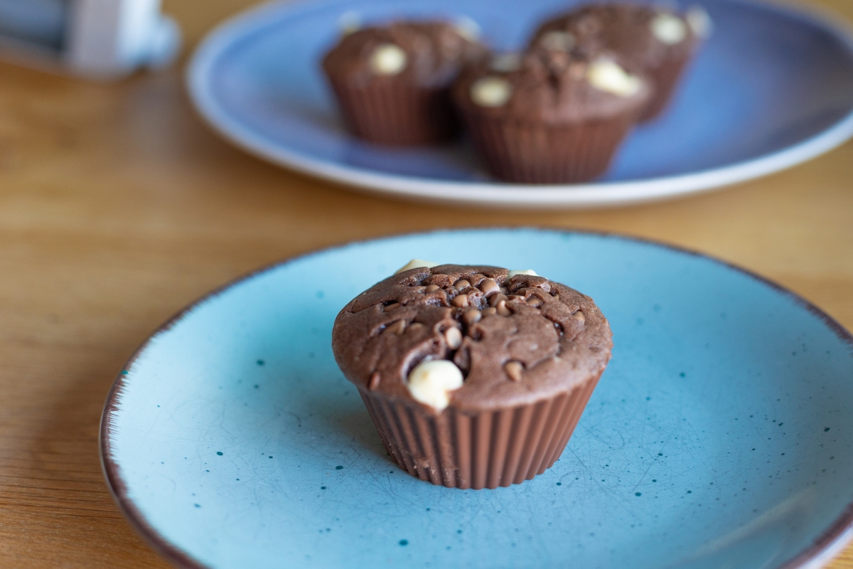 Náš recept na vláčné čokoládové muffiny je extrémně jednoduchý