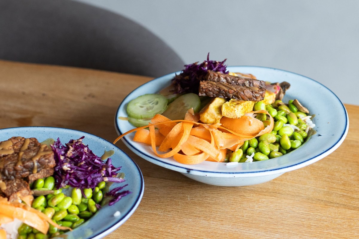 Vegan poke bowl